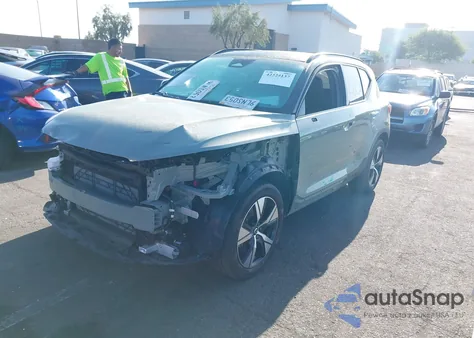 2021 Volvo Xc40 Recharge Pure Electric P8 from USA, damaged, VIN YV4ED3UR3M2547274